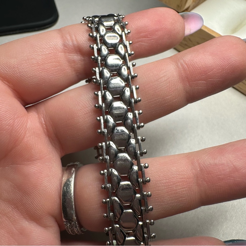 Milor Silver Hexagon Link Bracelet with Bead Accents